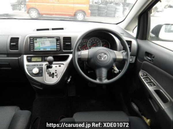 Used 2005 AT toyota wish ZNE10G Image[16]