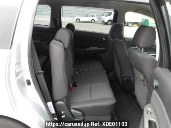 Used 2004 AT toyota wish ZNE10G Image[12]