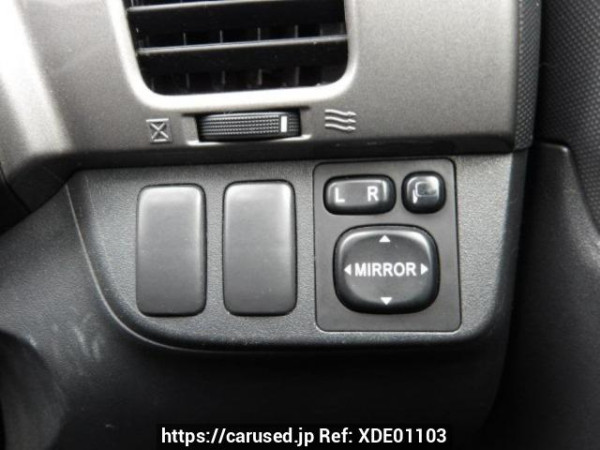 Used 2004 AT toyota wish ZNE10G Image[17]