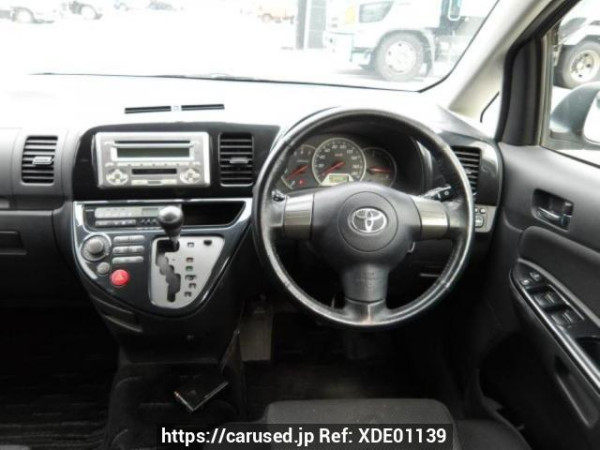 Used 2003 AT toyota wish ZNE10G Image[16]
