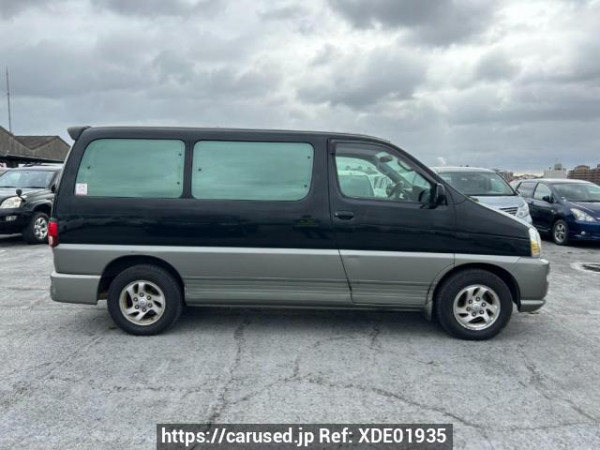 Used 2000 AT toyota regius-wagon RCH41W Image[7]