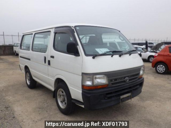 Used 2002 AT toyota regiusace-van RZH102V Image[0]