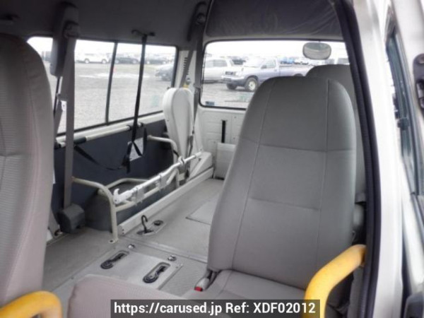 Used 2003 AT toyota regiusace-commuter RZH125B Image[16]