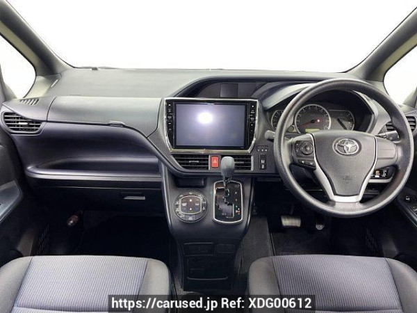 Used 2014 AT toyota voxy DBA-ZRR80G Image[1]