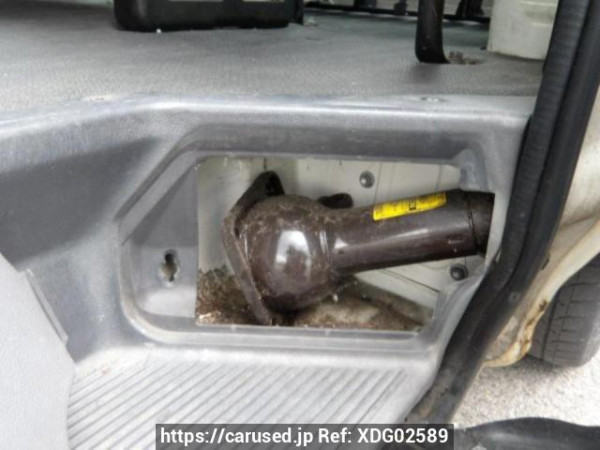 Used 2000 AT toyota hiace-van RZH111G Image[35]