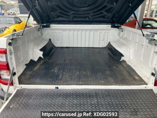 Used 2020 AT toyota hilux GUN125 Image[8]