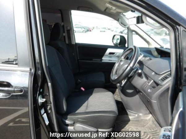 Used 2012 AT toyota noah ZRR70W Image[11]