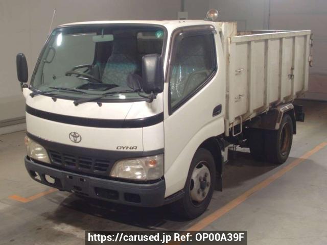 Toyota Dyna Truck 2005 from Japan