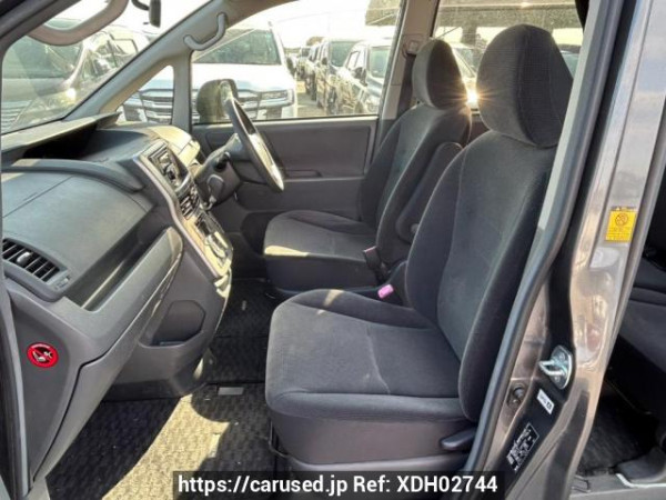 Used 2010 AT toyota noah ZRR70G Image[14]