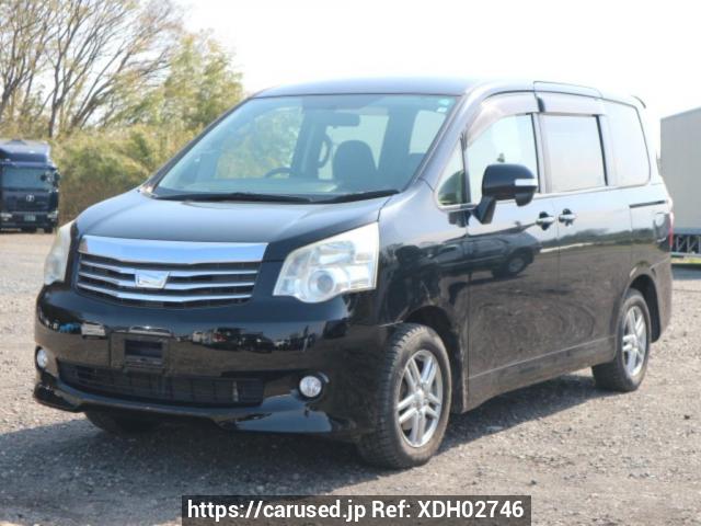 Buy Used 2010 Toyota Noah ZRR70G (XDH02746) | Japanese Used