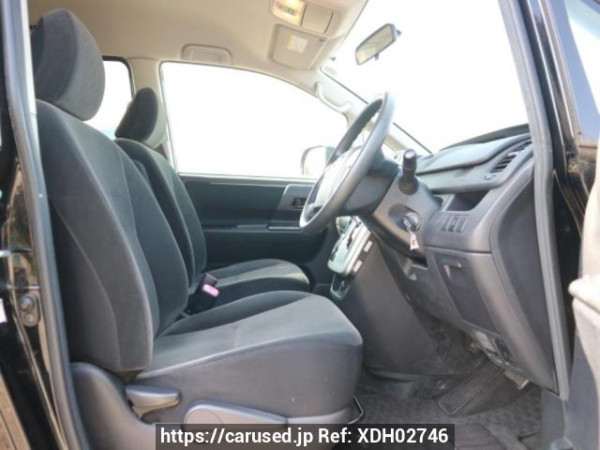 Used 2010 AT toyota noah ZRR70G Image[13]