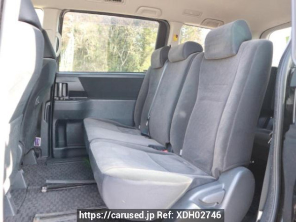 Used 2010 AT toyota noah ZRR70G Image[16]