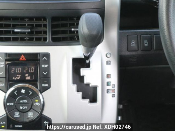 Used 2010 AT toyota noah ZRR70G Image[32]