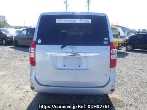 Used 2010 AT toyota noah ZRR70G Image[5]