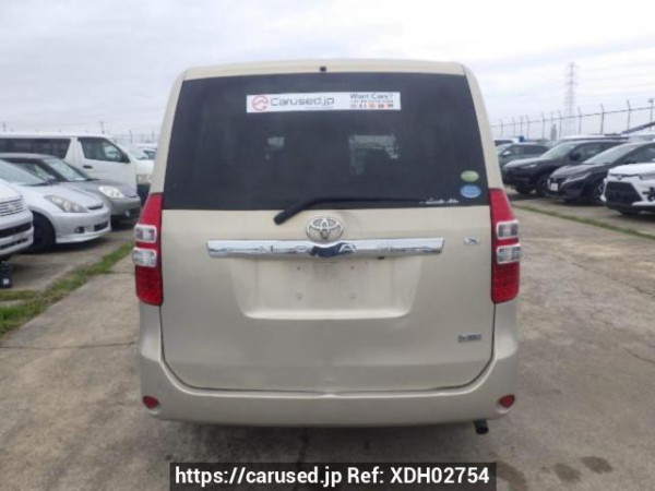 Used 2010 AT toyota noah ZRR70G Image[5]