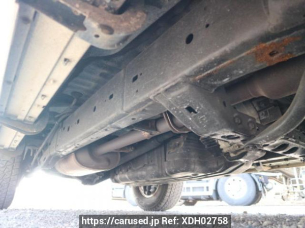 Used 2002 AT toyota hilux-surf RZN215W Image[46]