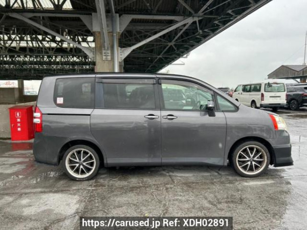 Used 2010 AT toyota noah ZRR70G Image[7]