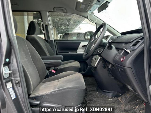 Used 2010 AT toyota noah ZRR70G Image[13]