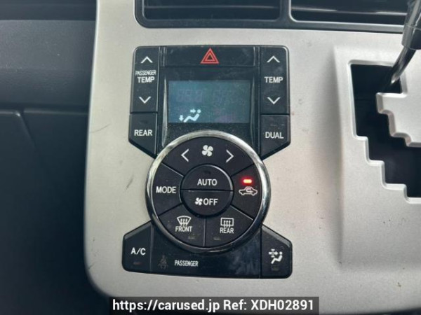 Used 2010 AT toyota noah ZRR70G Image[27]