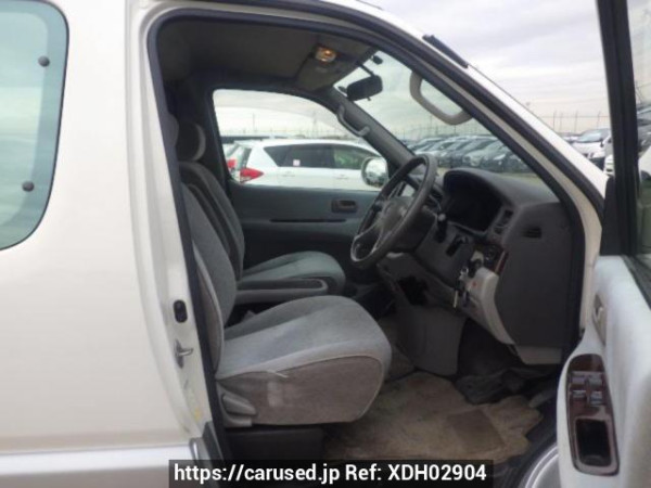 Used 2002 AT toyota regius-wagon RCH41W Image[11]