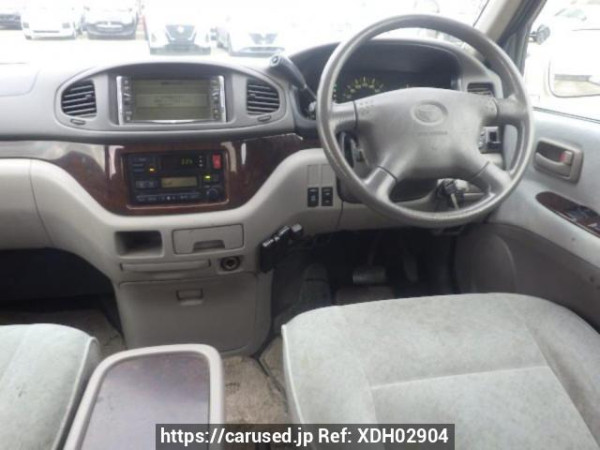 Used 2002 AT toyota regius-wagon RCH41W Image[17]