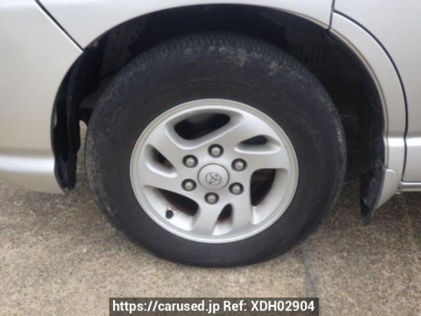 Used 2002 AT toyota regius-wagon RCH41W Image[27]