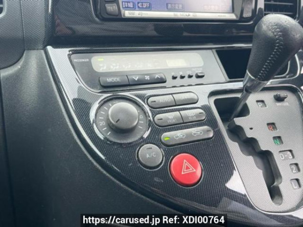 Used 2004 AT toyota wish ZNE10G Image[25]