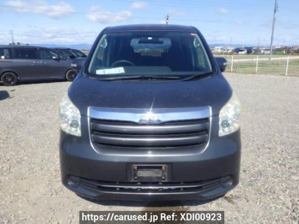 Used 2008 AT toyota noah ZRR70G Image[1]
