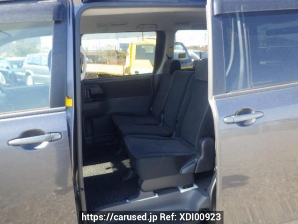 Used 2008 AT toyota noah ZRR70G Image[14]