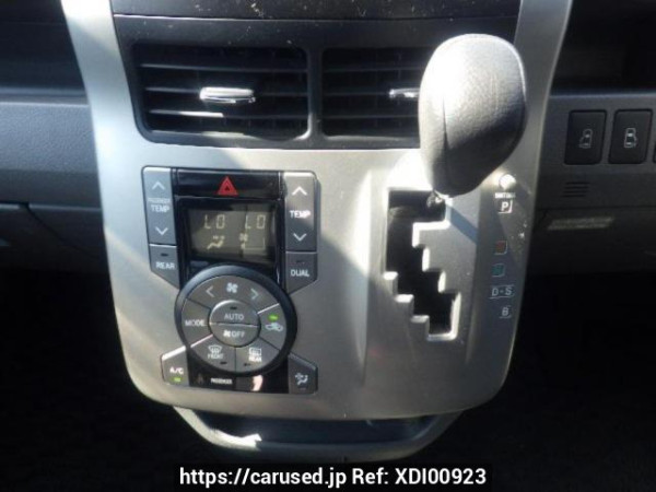 Used 2008 AT toyota noah ZRR70G Image[22]