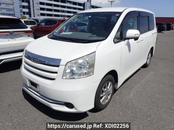 Used 2009 AT toyota noah ZRR70G Image[2]