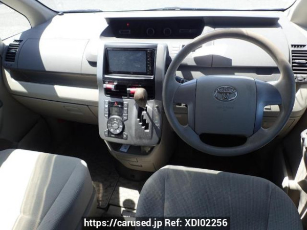 Used 2009 AT toyota noah ZRR70G Image[15]