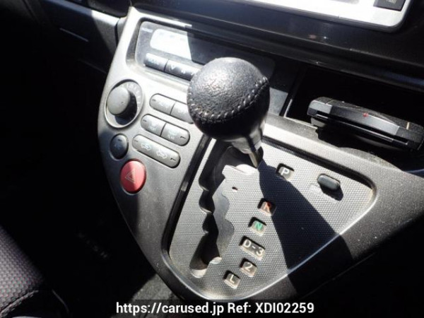 Used 2004 AT toyota wish ZNE10G Image[19]