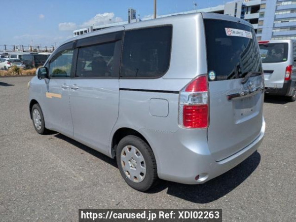 Used 2008 AT toyota noah ZRR70G Image[4]