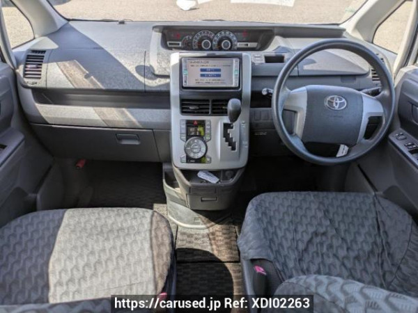 Used 2008 AT toyota noah ZRR70G Image[18]