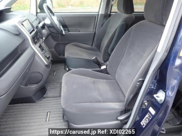 Used 2008 AT toyota noah ZRR70G Image[10]
