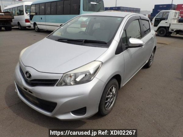 Used2013 AT Toyota Vitz KSP130Image[2]