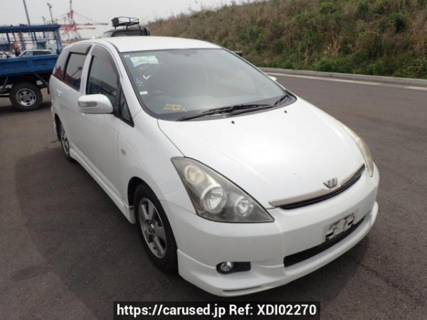 Used 2005 AT toyota wish ZNE10G Image[0]