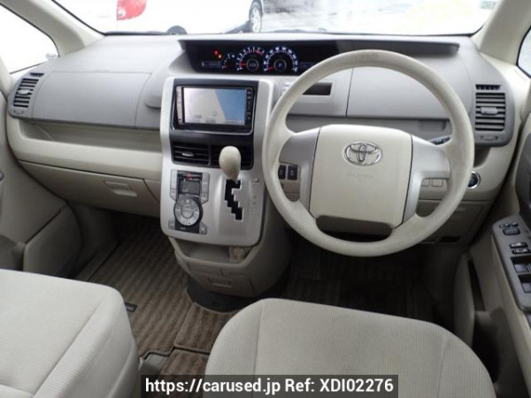 Used 2009 AT toyota noah ZRR70G Image[16]
