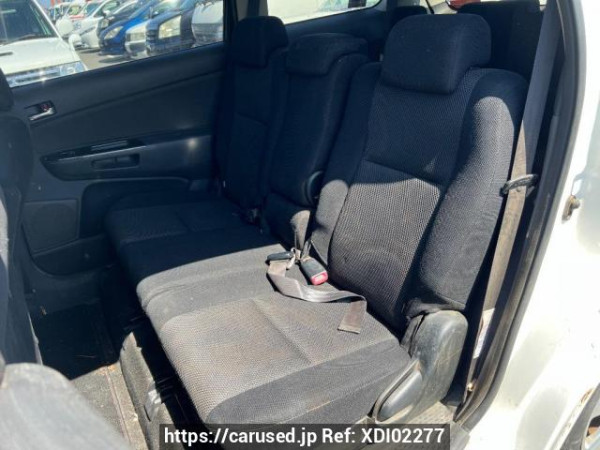 Used 2004 AT toyota wish ZNE10G Image[17]