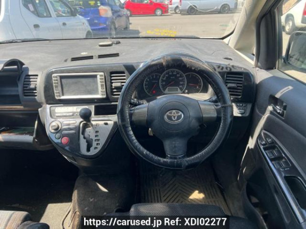 Used 2004 AT toyota wish ZNE10G Image[21]