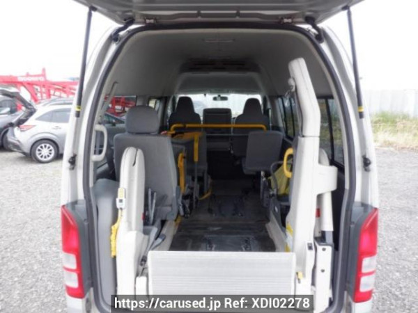 Used 2005 AT toyota hiace-van TRH200K Image[8]
