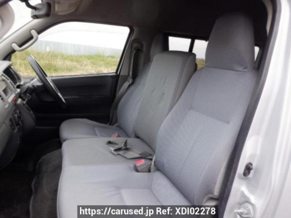 Used 2005 AT toyota hiace-van TRH200K Image[13]