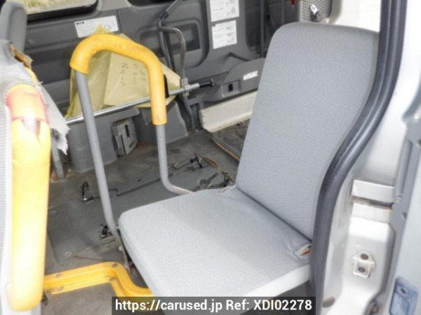 Used 2005 AT toyota hiace-van TRH200K Image[16]