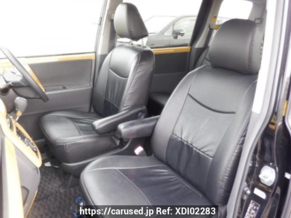 Used 2007 AT toyota noah ZRR70G Image[13]