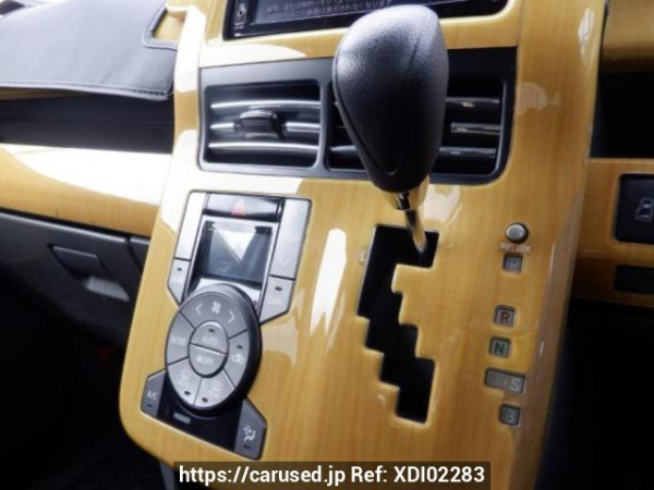Used 2007 AT toyota noah ZRR70G Image[23]