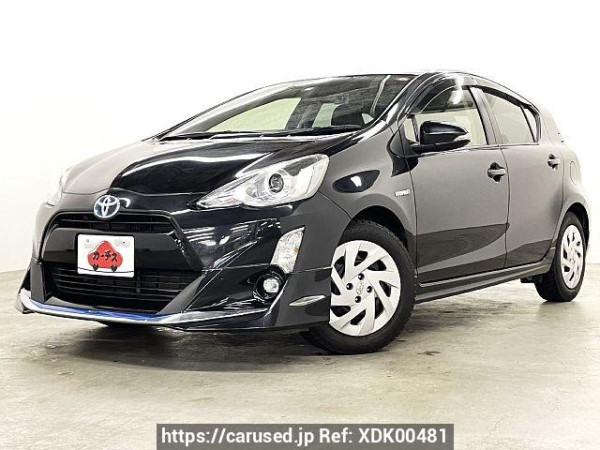 Used 2016 CVT toyota aqua DAA-NHP10 Image[0]