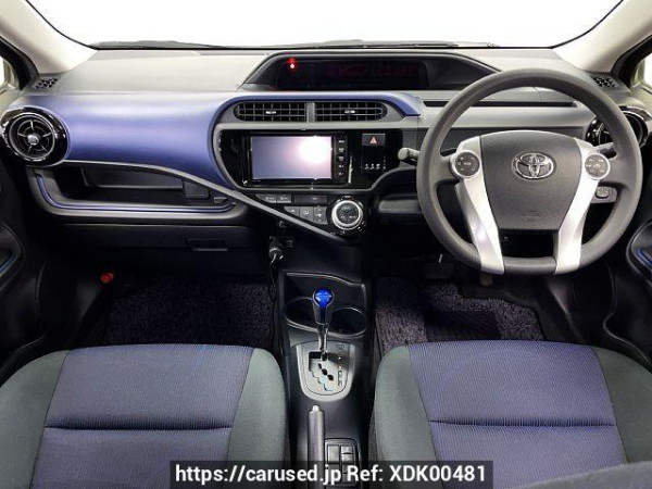 Used 2016 CVT toyota aqua DAA-NHP10 Image[1]