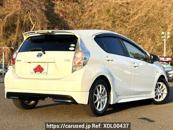 Used 2012 CVT toyota aqua DAA-NHP10 Image[2]
