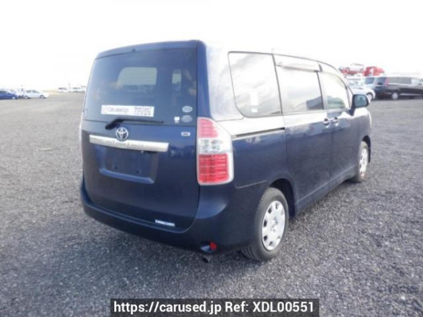 Used 2007 AT toyota noah ZRR70G Image[6]